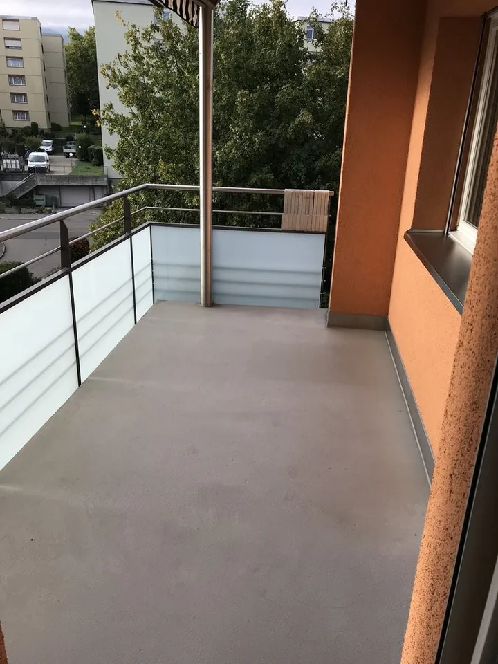 Appartement moderne et ensoleillé dans le beau Richterswil