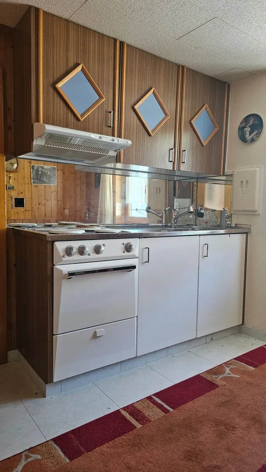 Charmante 2.5-Zimmer-Dachwohnung in Trun – Foto 9 von 13