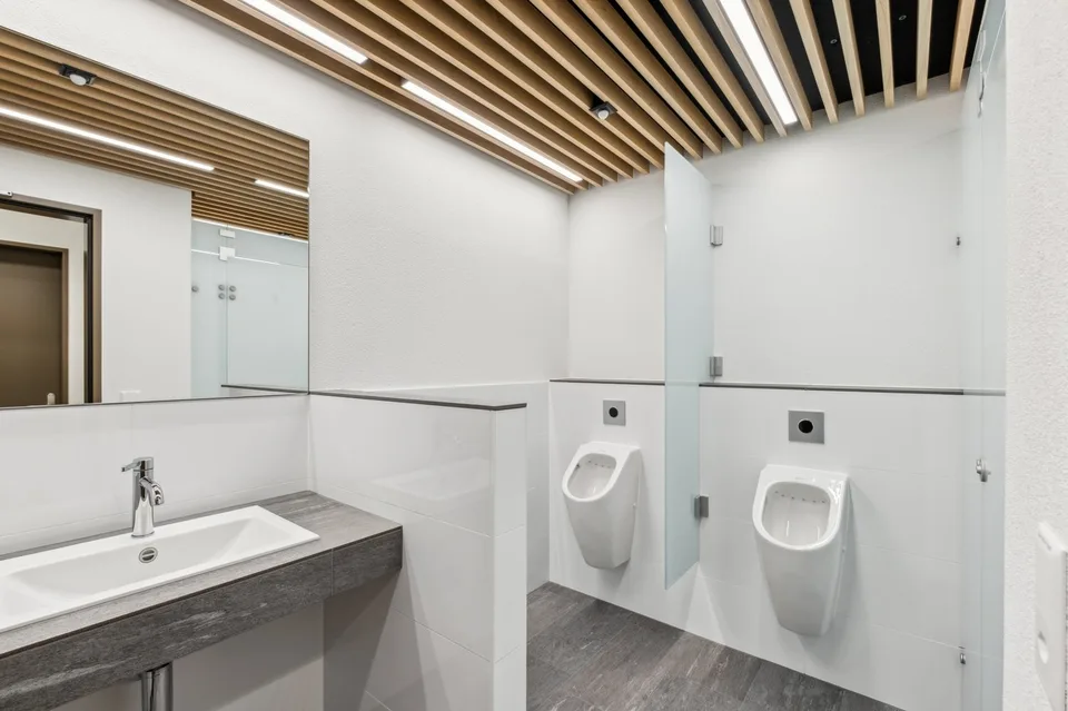 Modern office space near Zugerland and Steinhausen train station - Move in and get started – photo 8 of 11