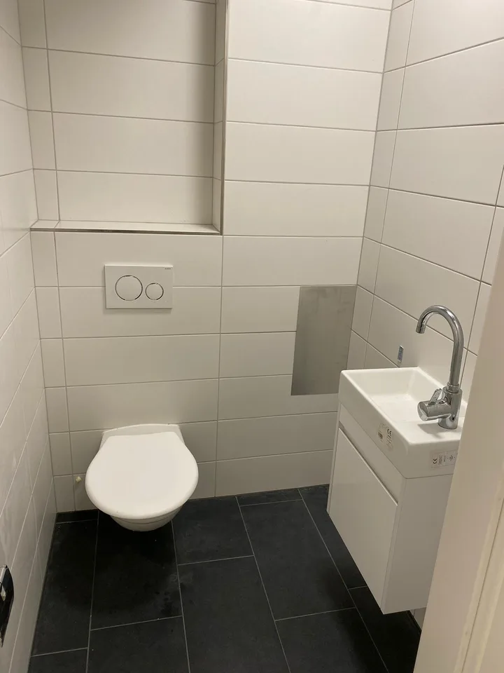 Salle de loisirs entièrement équipée en centre-ville – photo 3 sur 4