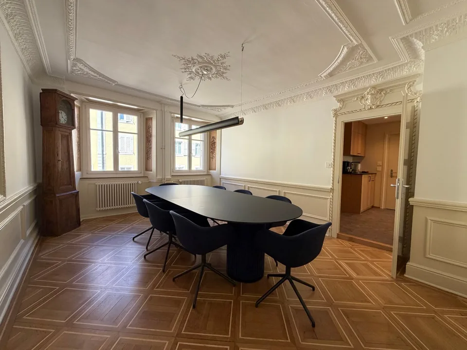 Prachtvolles Büro mit 3 Räumen und außergewöhnlichem Charme – Foto 2 von 5