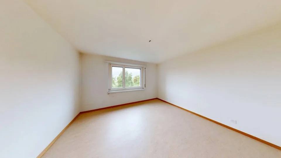 Bright 4-room apartment on the 2nd floor, quiet living in Uetikon am See | TEMPORARY