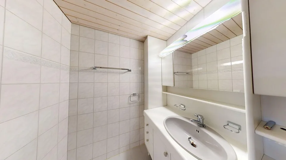 Bright 4-room apartment on the 2nd floor, quiet living in Uetikon am See | TEMPORARY