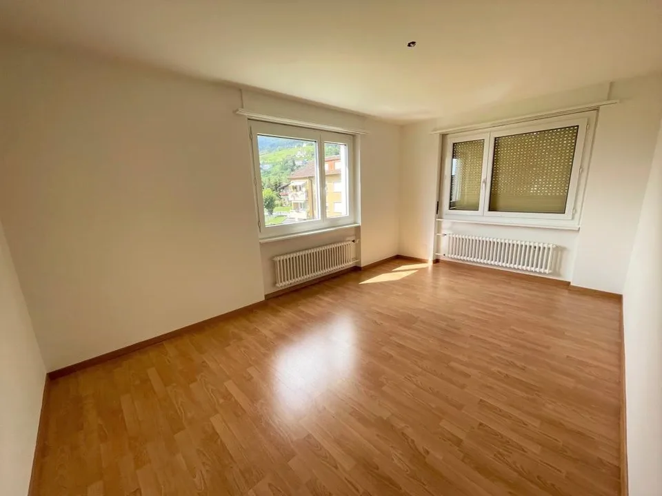 Bright 4-room apartment with balcony and mountain view in Rebstein