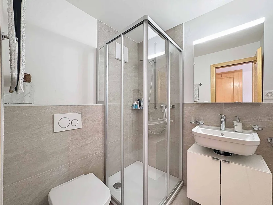 Prächtige 4.5-Zimmer-Wohnung mit Garten und schöner Aussicht – Foto 10 von 22