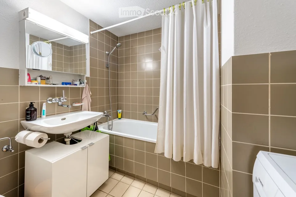 Sunny 3.5 room terrace apartment with Aare view