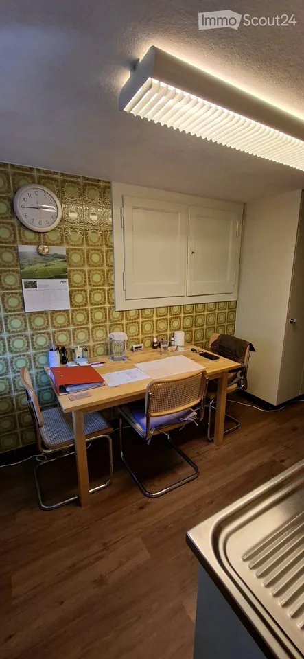 Kleine möblierte 2.5-Zimmer-Wohnung mit Garten und Aussicht - Vaas