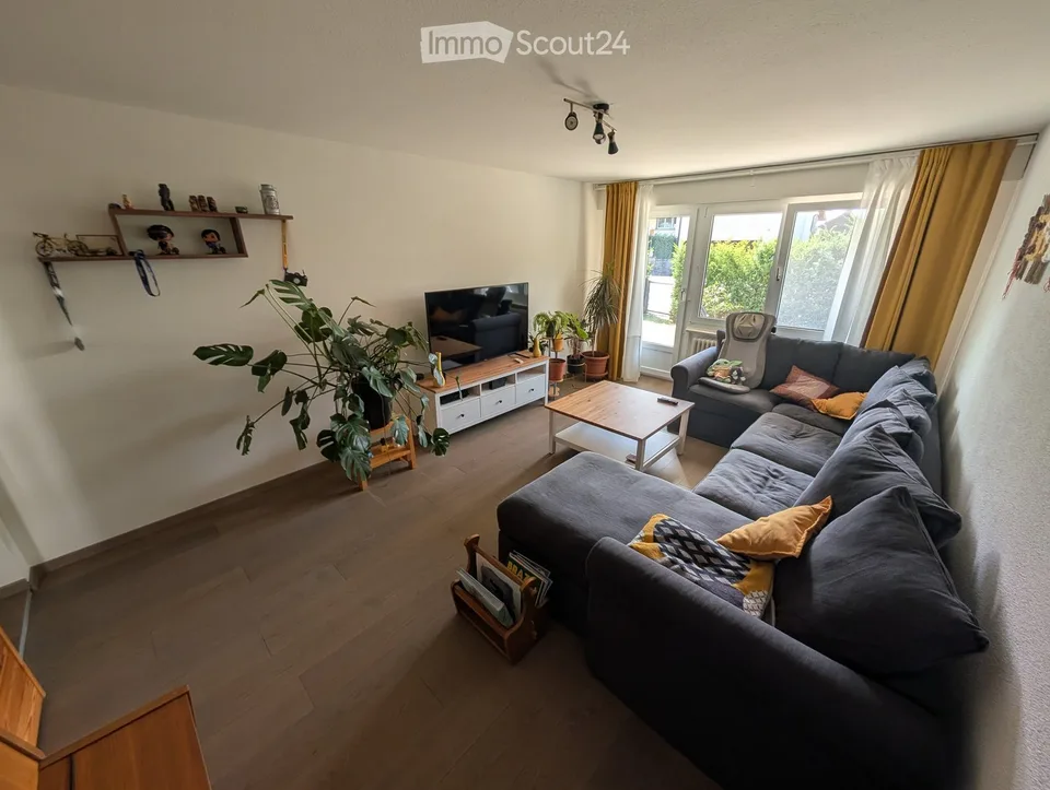 Modern living in Kloten: Well-kept ground floor apartment with garden seating area