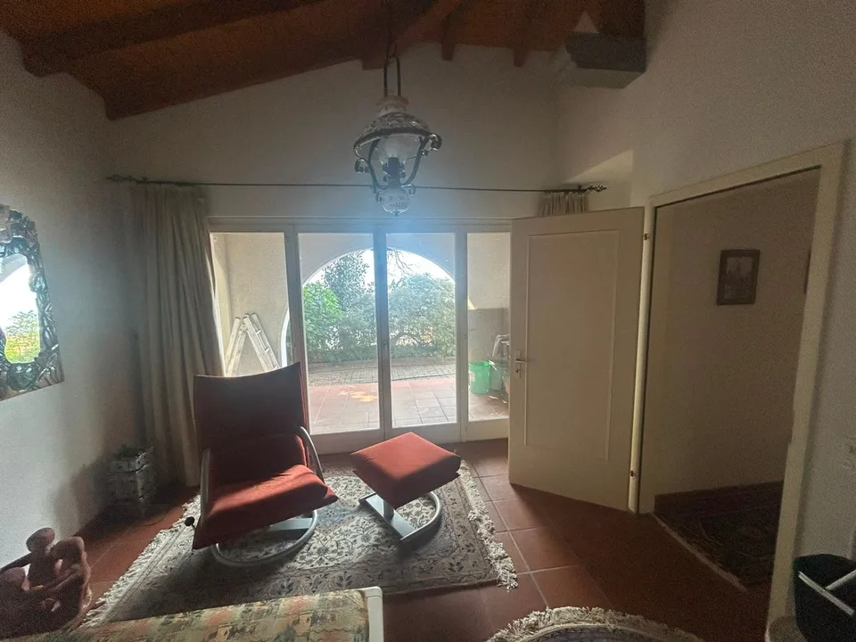 Incantevole casa unifamiliare ad Orselina con piscina e vista panoramica – foto 10 di 17