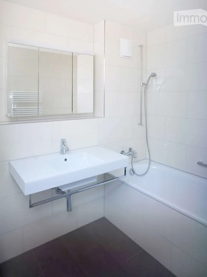 Geräumige, helle 120 m² 4.5-Zimmer-Wohnung in Zollikerberg