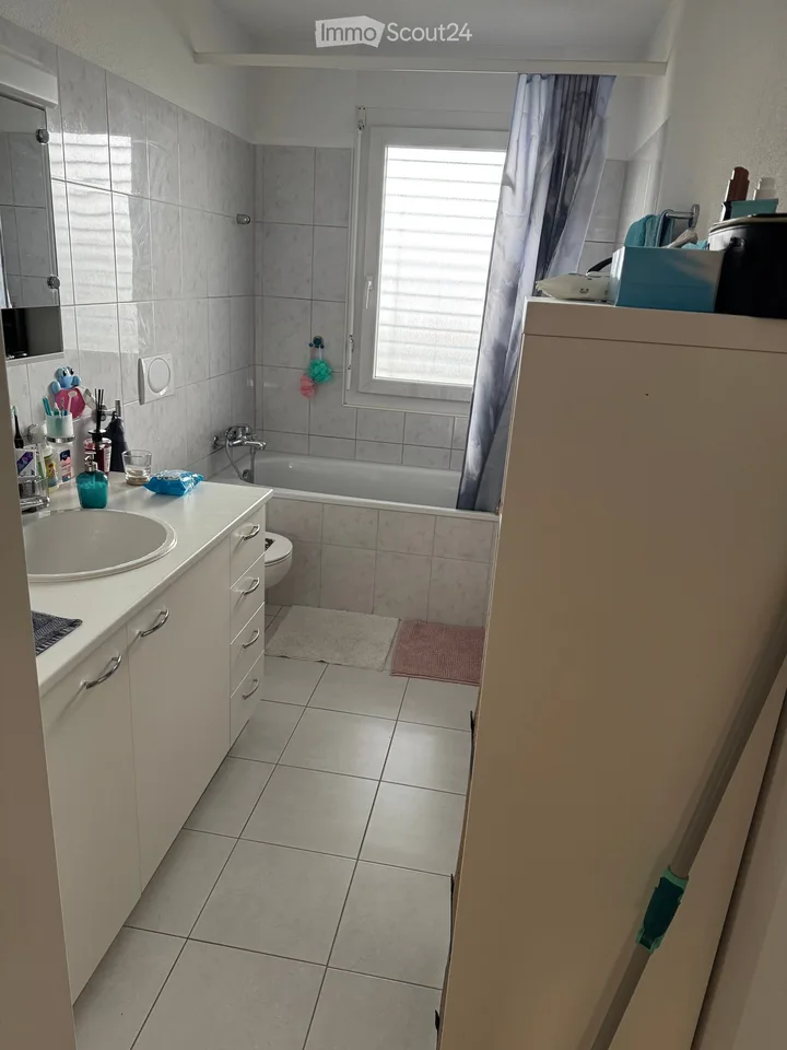 Charmante 3.5-Zimmer-Wohnung mit Terasse in Bassersdorf