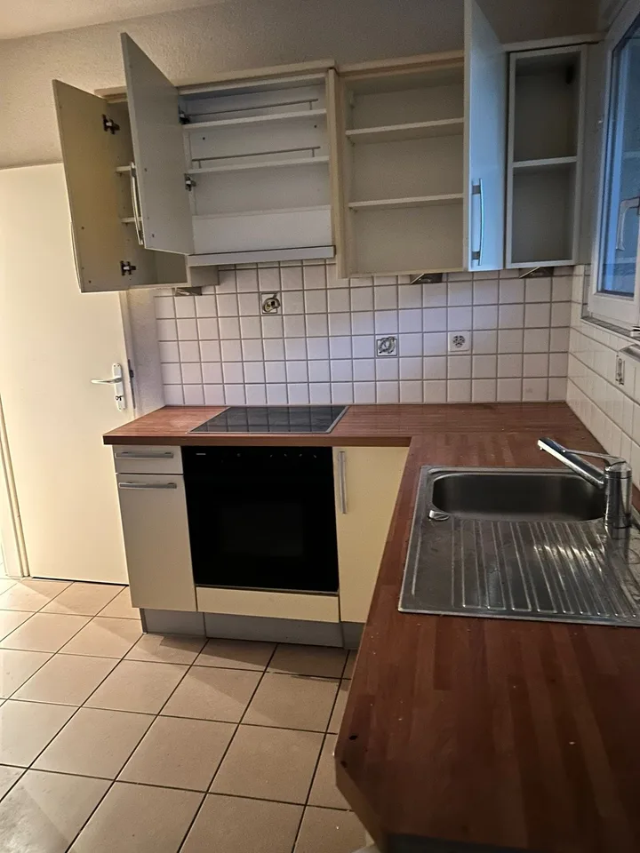 Familienfreundliche 3-Zimmerwohnung - Wird Zurzeit Saniert!