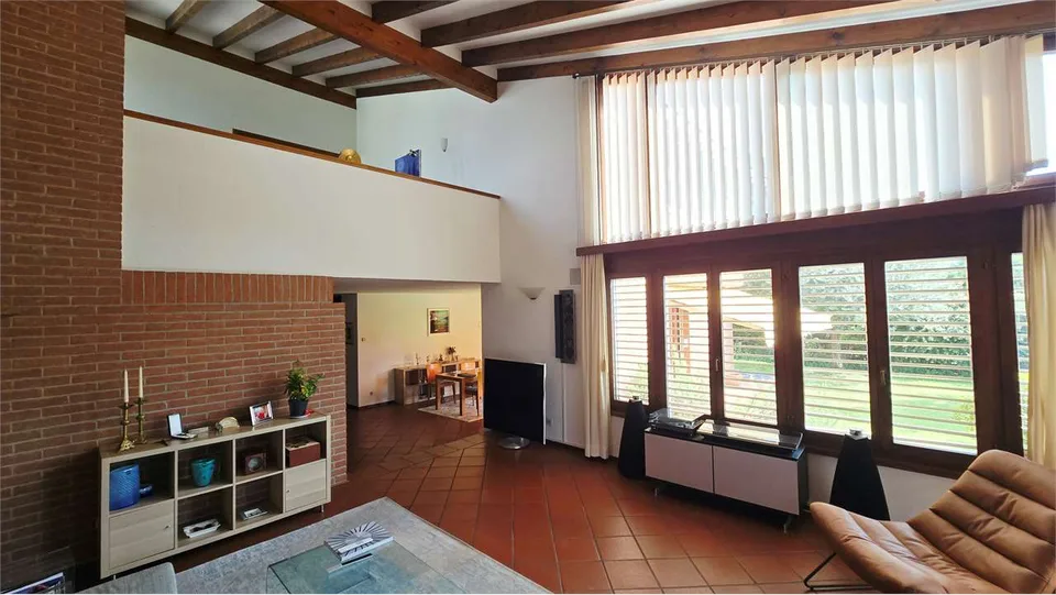 Villa mit Prestige, Privatsphäre, Garten, Möglichkeit für Swimmingpool – Foto 5 von 13