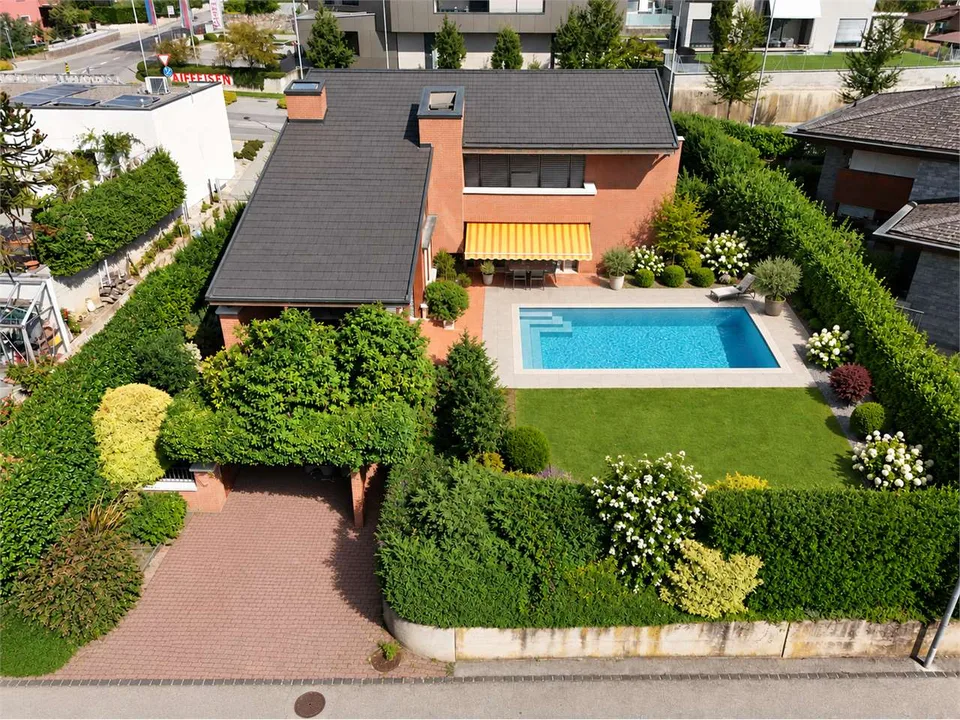 Villa mit Prestige, Privatsphäre, Garten, Möglichkeit für Swimmingpool – Foto 4 von 13