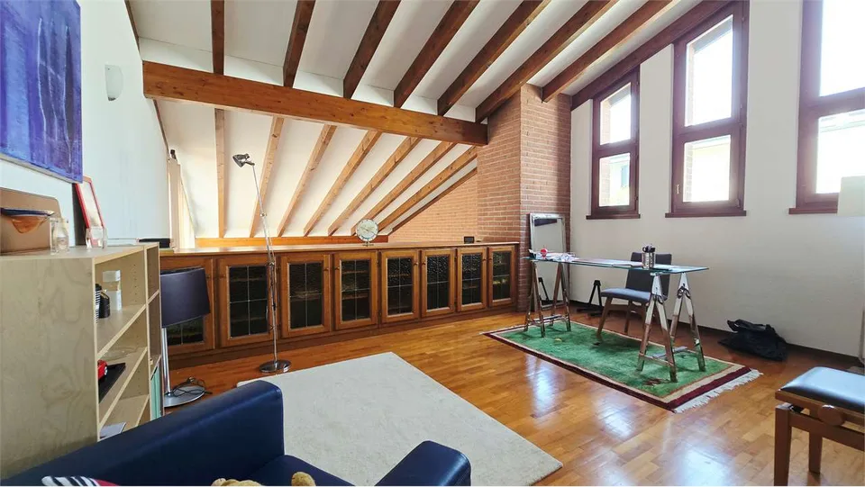 Villa mit Prestige, Privatsphäre, Garten, Möglichkeit für Swimmingpool – Foto 7 von 13