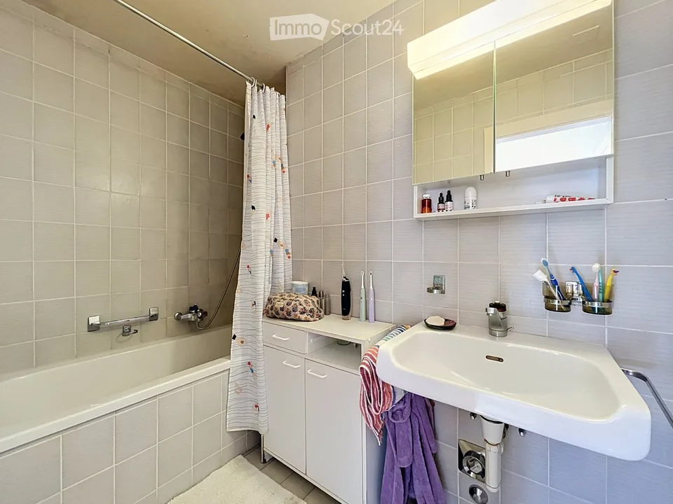 Location appartement meublé 3,5 pièces + garage pour 8 mois