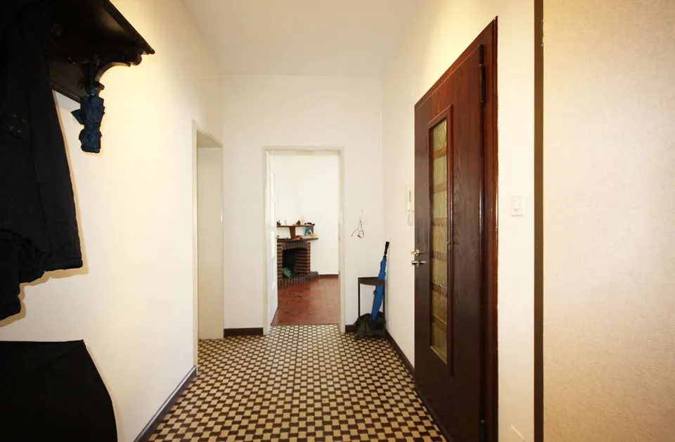Geräumige Wohnung in kleiner Umgebung mit großem Gemeinschaftsgarten – Foto 7 von 10