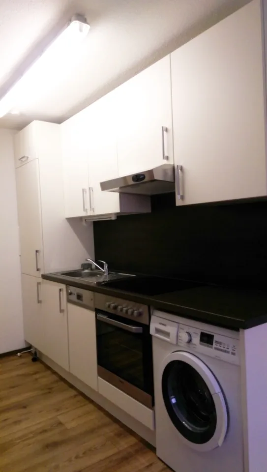 Appartamento soleggiato di 3 locali con balcone e ascensore