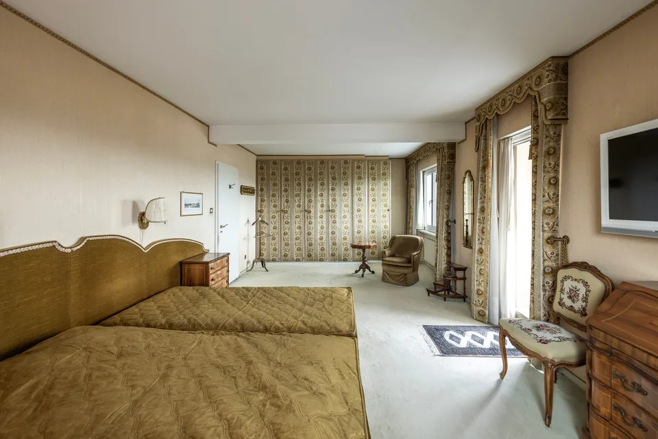 Appartamento penthouse con una vista lontana da sogno e una terrazza di circa 155m2 – foto 9 di 10