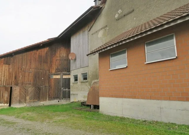 Azienda agricola con casa colonica, vari edifici rurali e terra di prato, con molto potenziale – foto 15 di 18