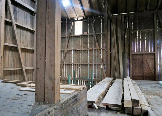 Azienda agricola con casa colonica, vari edifici rurali e terra di prato, con molto potenziale – foto 13 di 18