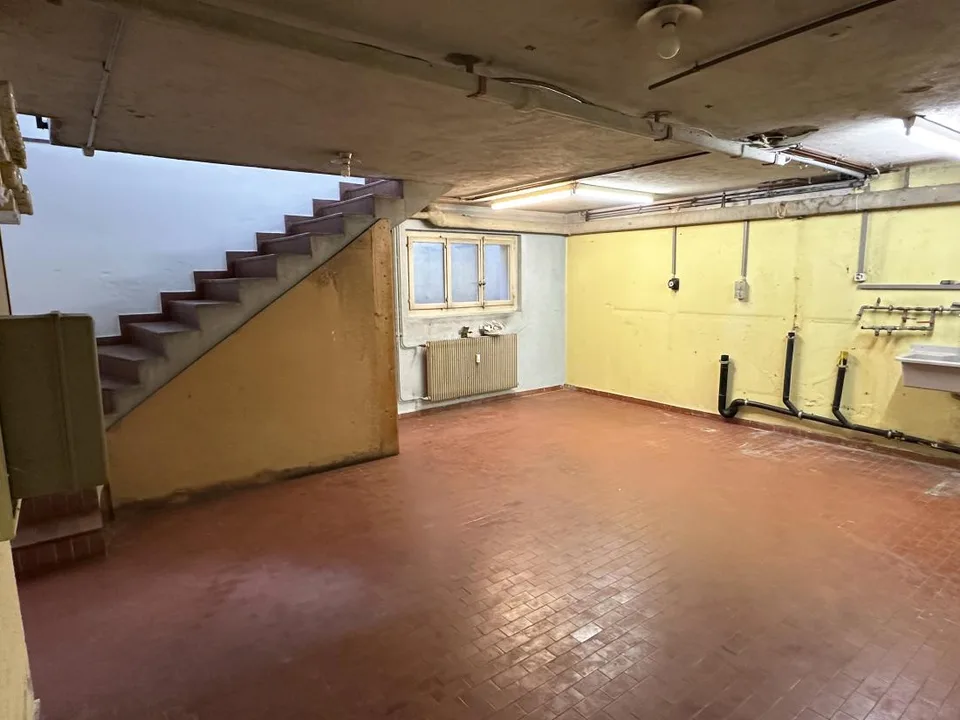 Sierre, local commercial avec sous-sol de 30 m2 aménageable sur demande au cœur de la ville – photo 11 sur 13