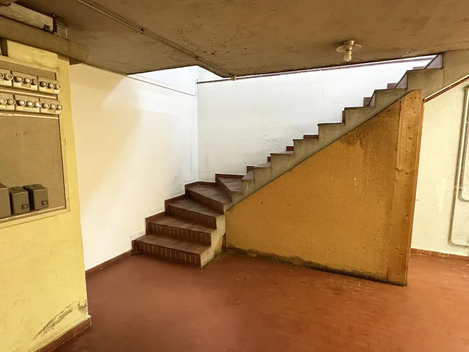 Sierre, local commercial avec sous-sol de 30 m2 aménageable sur demande au cœur de la ville – photo 9 sur 13