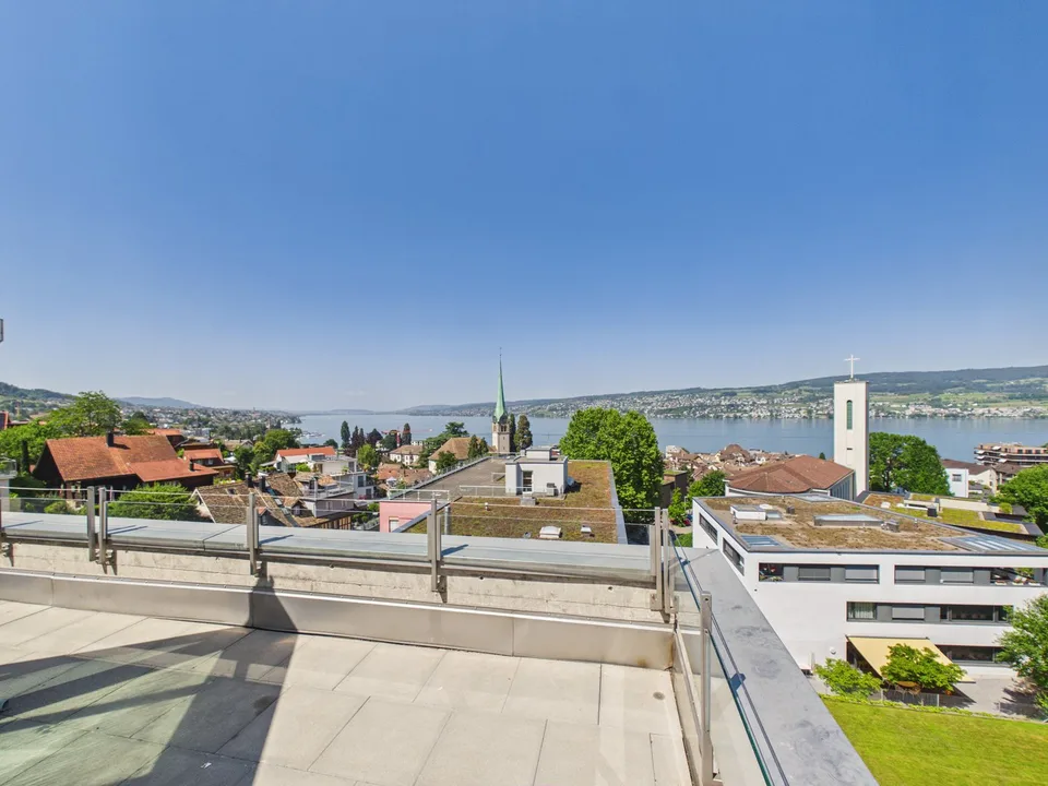 Vivere con vista panoramica sul lago: appartamento spazioso 5,5 locali con terrazza XXL