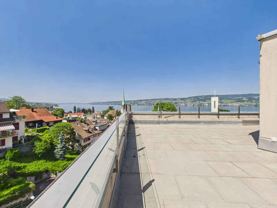Vivere con vista panoramica sul lago: appartamento spazioso 5,5 locali con terrazza XXL