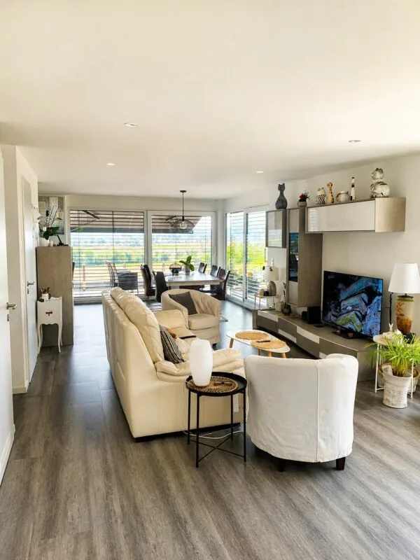4.5 Zimmer Attikawohnung in Cornaux NE | UrbanHome