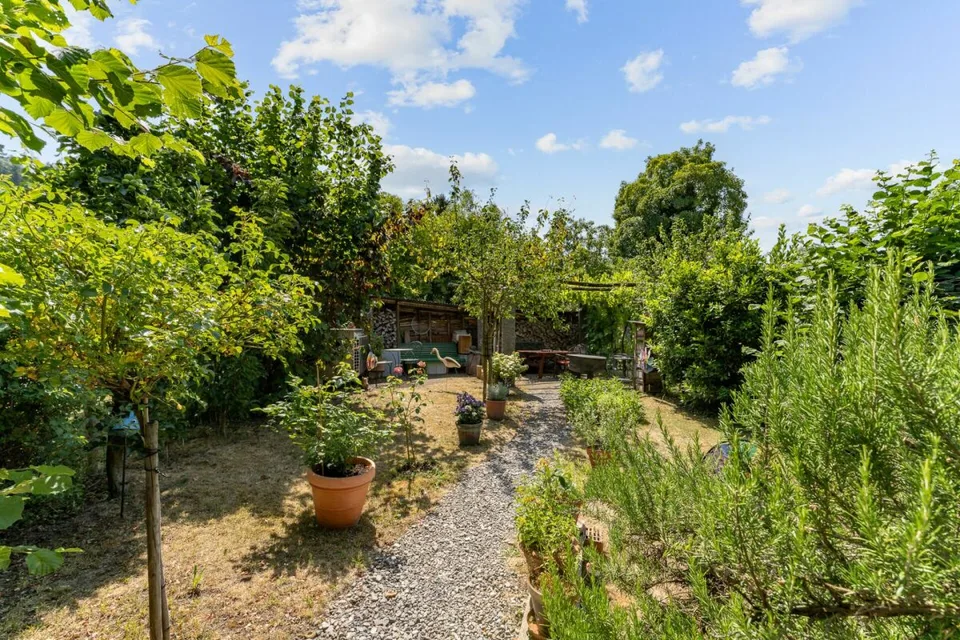 6 ZIMMER EINFAMILIENHAUS EINSEITIG ANGEBAUT – Foto 6 von 6