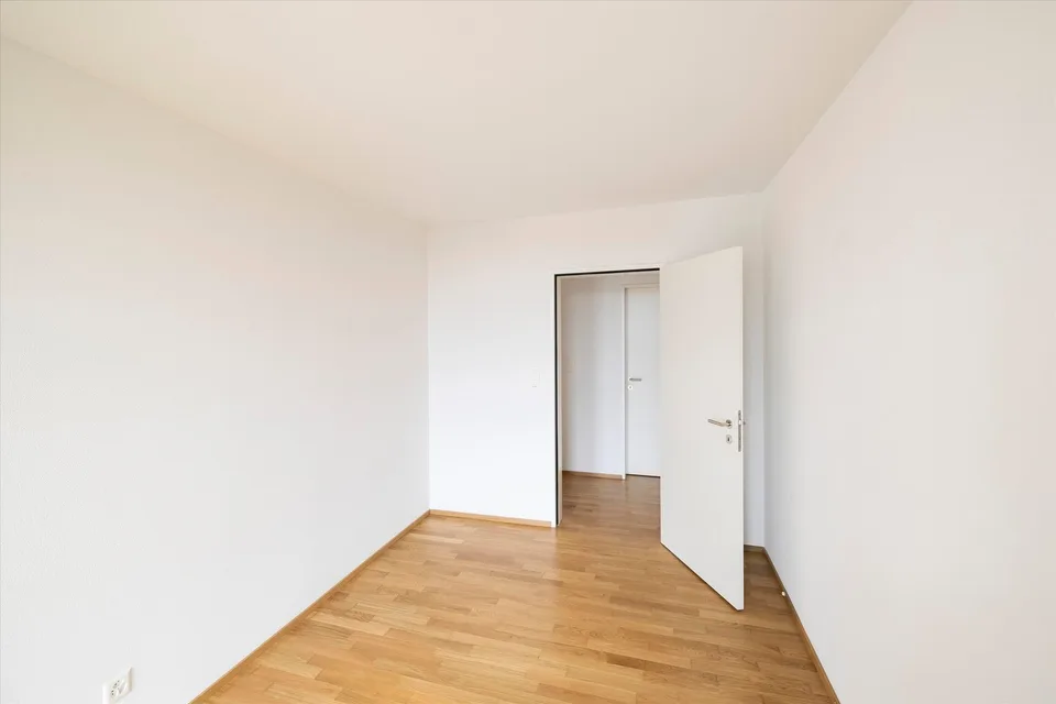 Central and Modern? - That's what I rent!