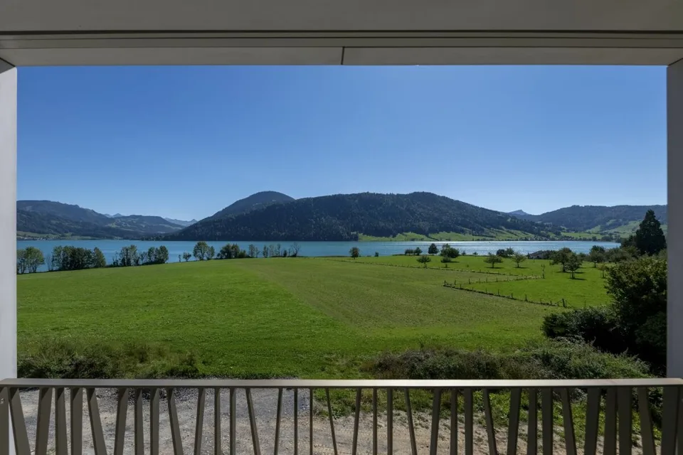 Überbauung Bahnhöfli: Exklusive Neubauwohnungen mit Panoramaaussicht auf den Ägerisee