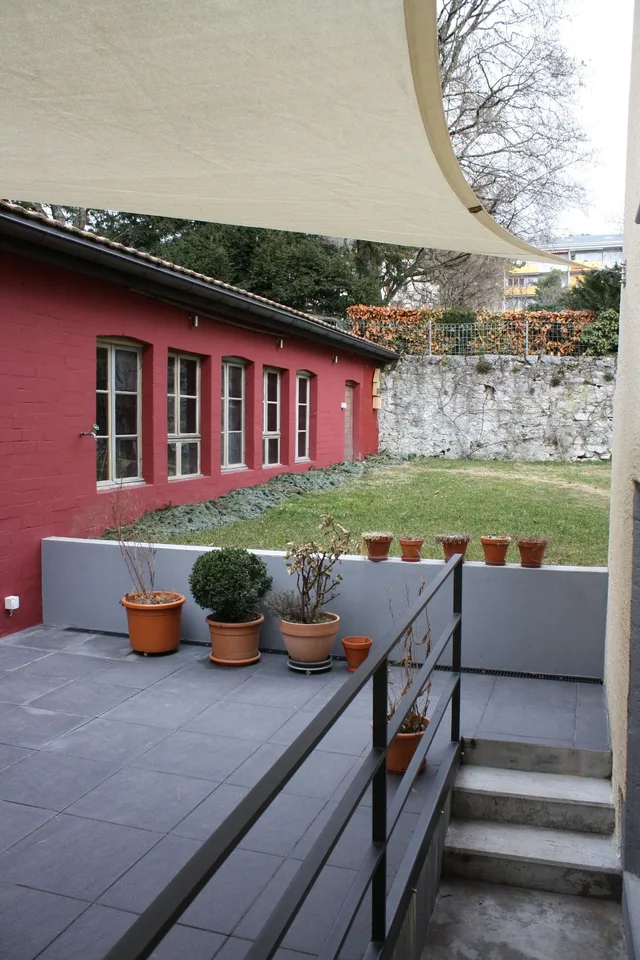 Geräumige 5.5-Zimmer-Wohnung mit Balkon in Corcelles-Peseux – Foto 7 von 10
