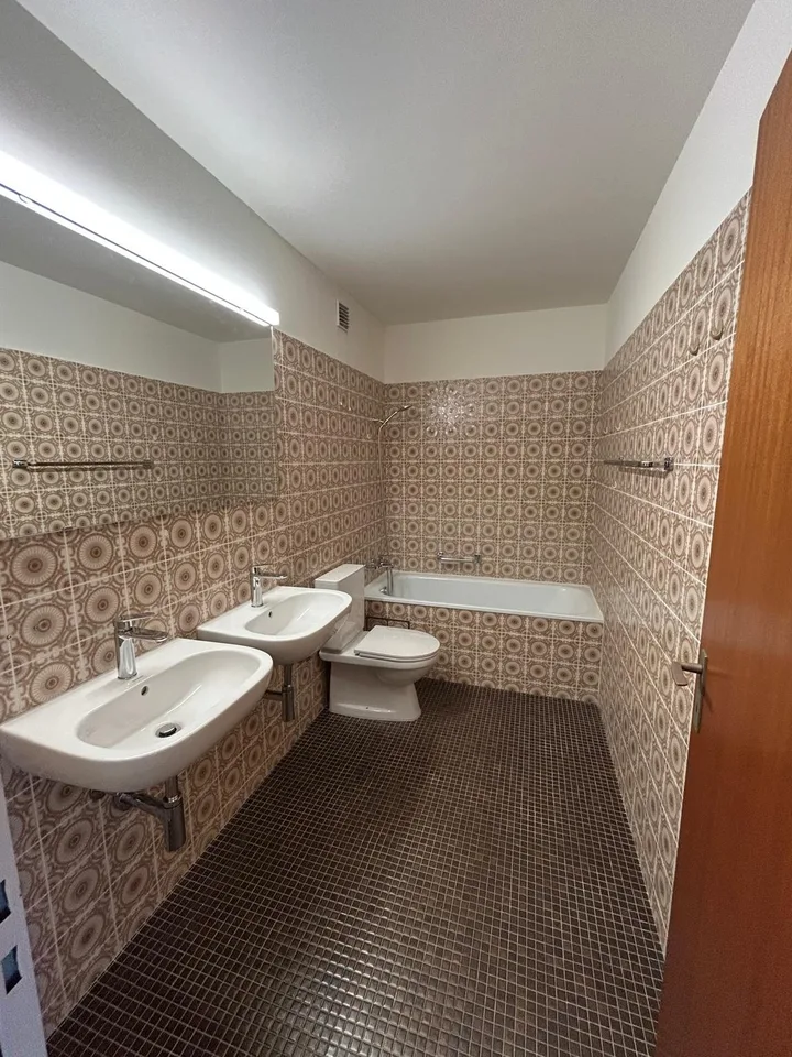 Attraktive 3.5-Zimmer-Wohnung mit 2 Balkonen Nähe Schützenmattpark – Foto 8 von 12
