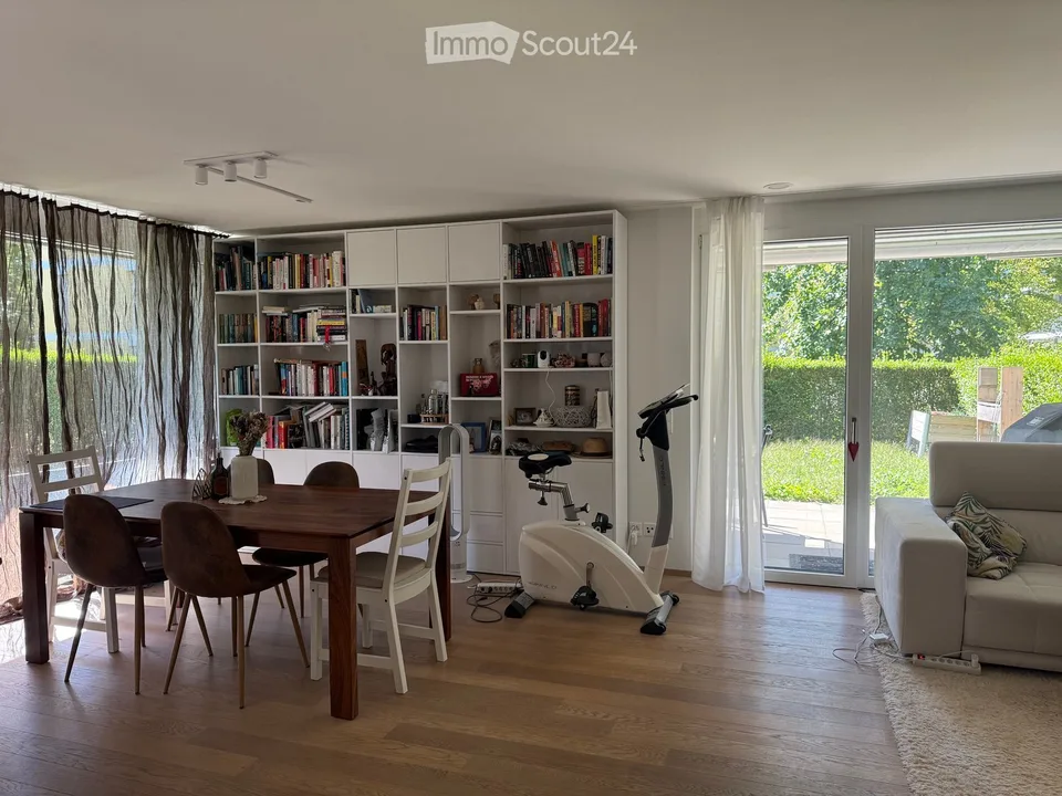 Bright & Quiet 3.5-Room Terrace Apartment in Dietlikon