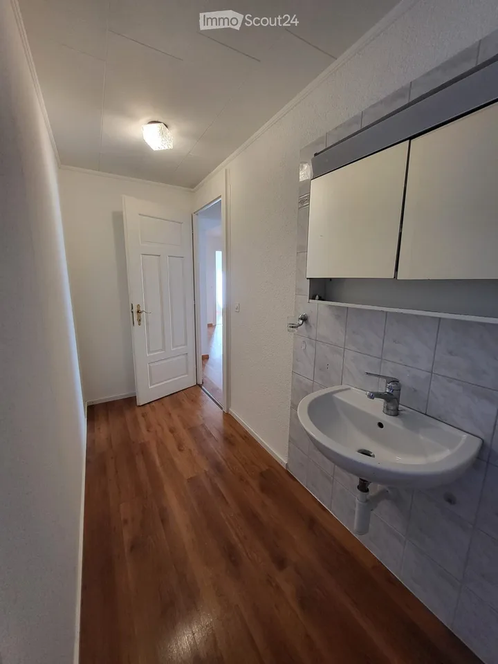 Appartement lumineux 4.5 pièces au centre de Trun