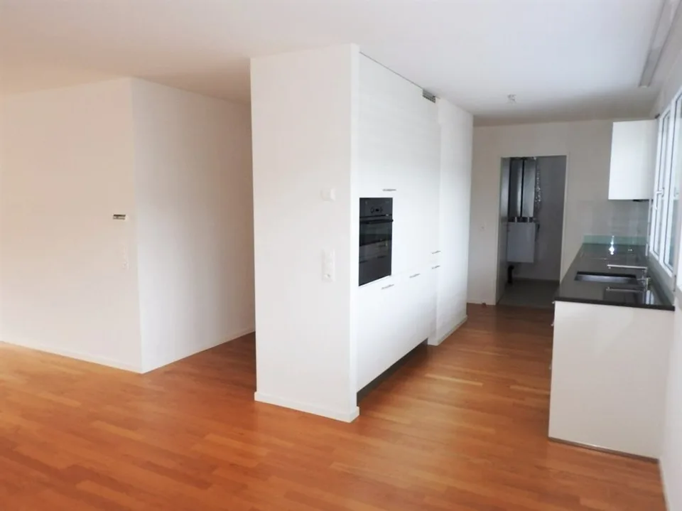 Moderne 3.5 Zimmerwohnung in der Überbauung Le Pont