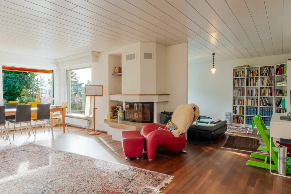 Maison unifamiliale dépendante de 6,5 pièces sur la pente ensoleillée de Dornach – photo 3 sur 12