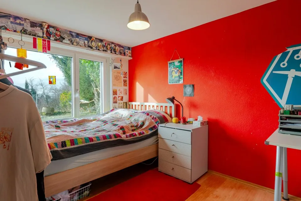 Maison unifamiliale dépendante de 6,5 pièces sur la pente ensoleillée de Dornach – photo 10 sur 12