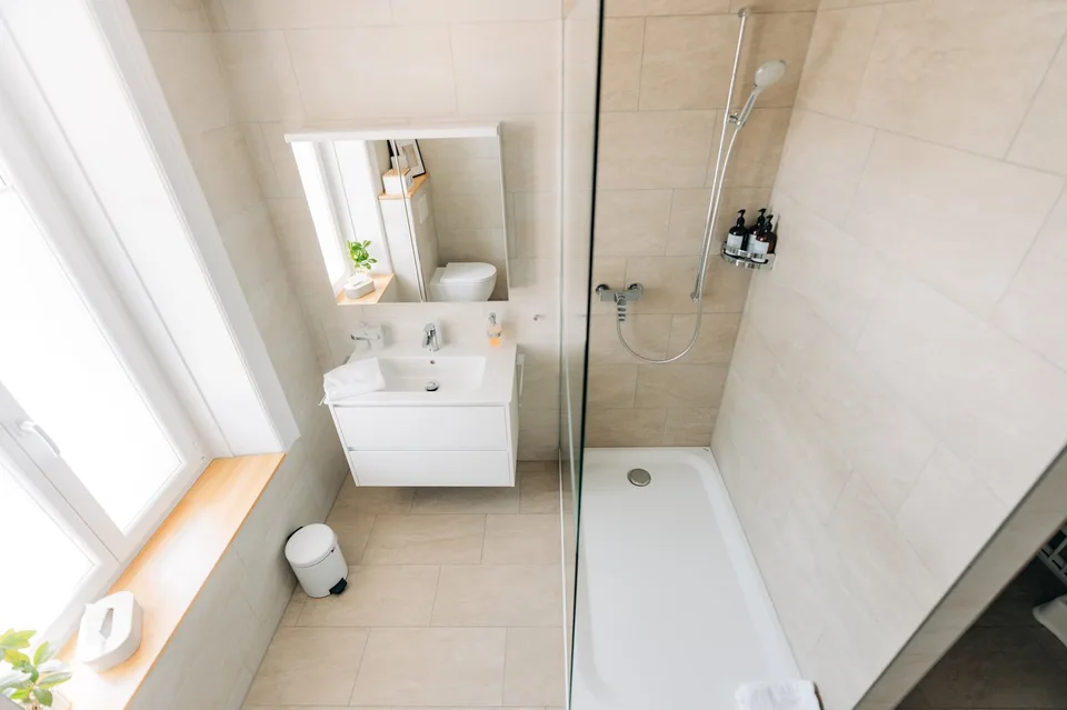 APPARTEMENT DUPLEX 4½ PIÈCES À BIEL/BIENNE (BE), MEUBLÉ, DURÉE DÉTERMI – foto 8 di 20