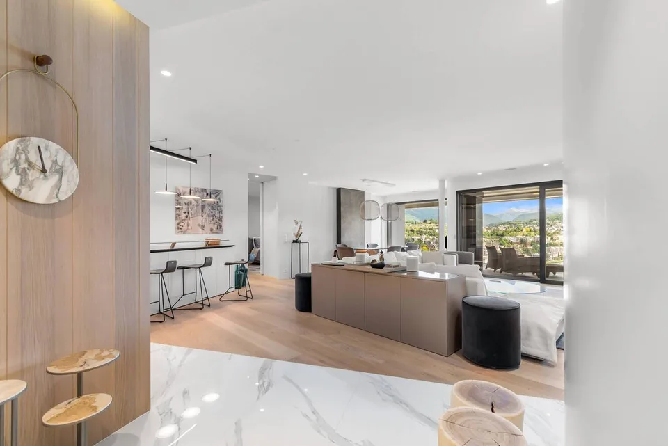 Unique lake-view penthouse in Prestigious Nizza Paradise Residence – Foto 7 von 13