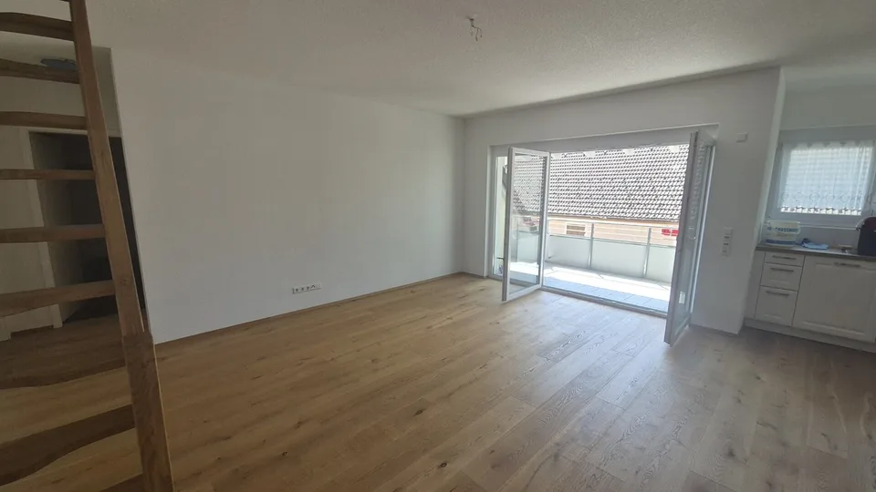 Jestetten - helle 4-Zimmerwohnung mit Balkon - 95 m² – Foto 5 von 13