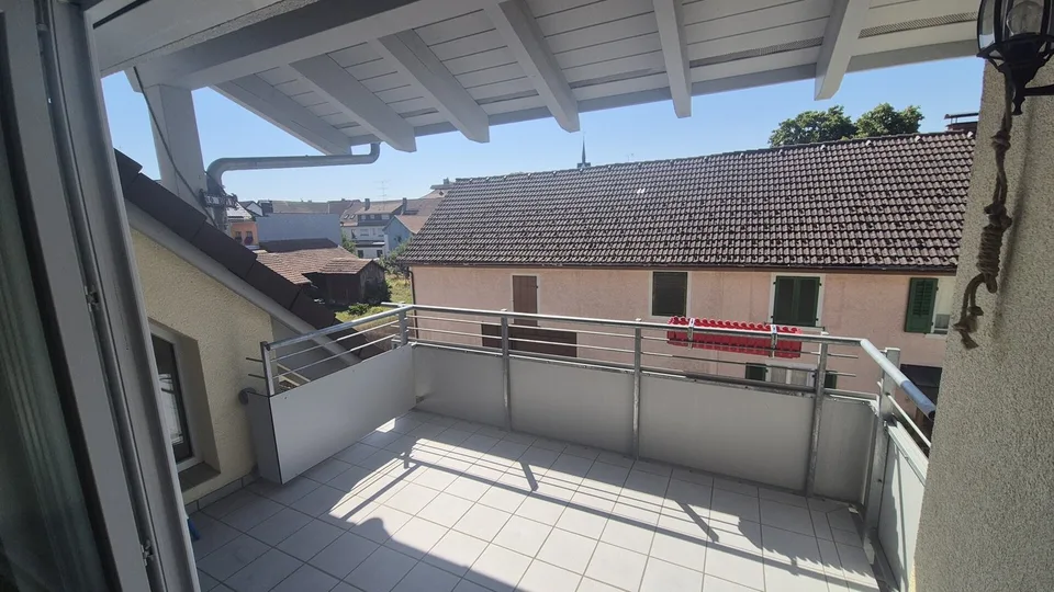 Jestetten - helle 4-Zimmerwohnung mit Balkon - 95 m² – Foto 6 von 13