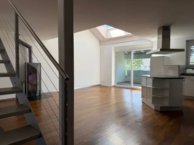 5.5-Room Maisonette Apartment in Bätterkinden – photo 2 of 14