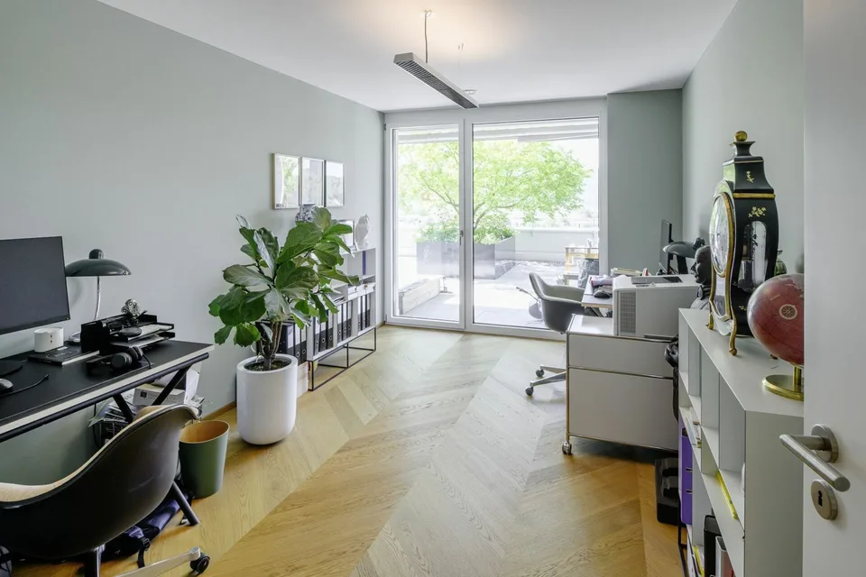 Terrassenwohnung mit Panoramablick bis in die Alpen – Foto 7 von 11