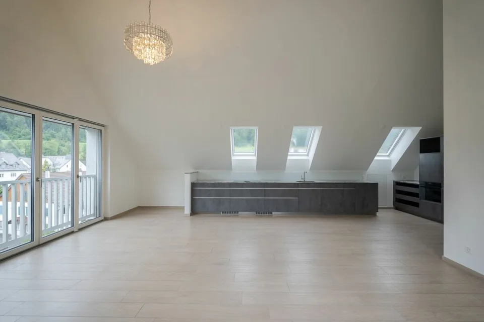 2.5-Zimmer-Dachwohnung im Loft-Style – Foto 5 von 13
