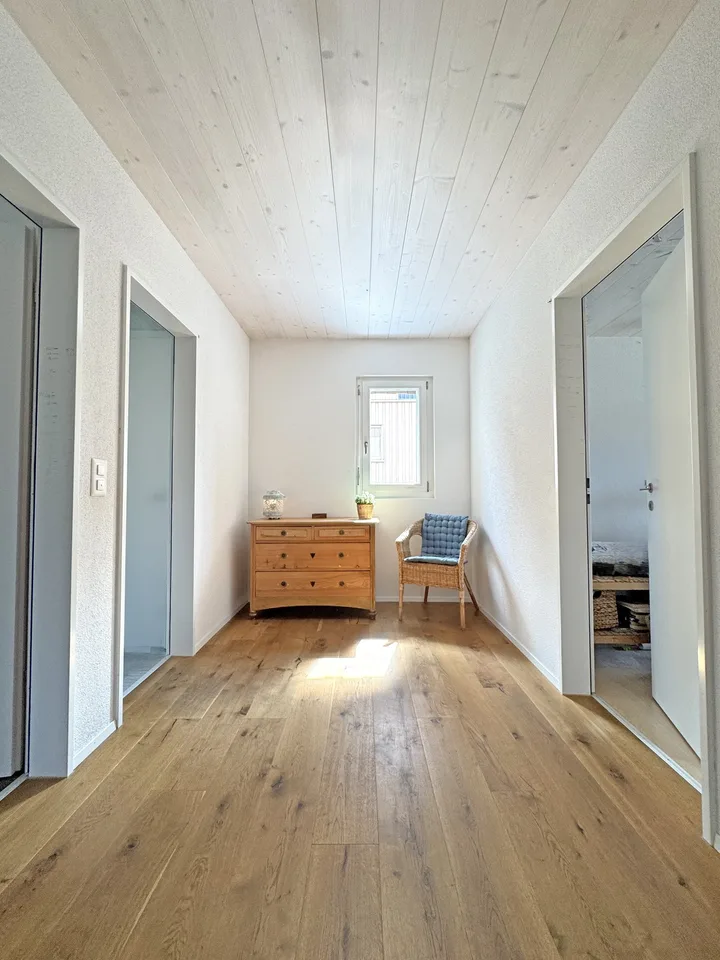 Gepflegtes 5½ Zimmer-Doppeleinfamilienhaus, in ökologischer Holzbauweise – Foto 6 von 16