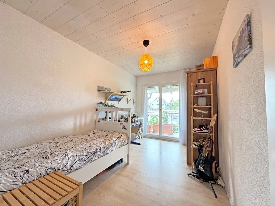 Gepflegtes 5½ Zimmer-Doppeleinfamilienhaus, in ökologischer Holzbauweise – Foto 9 von 16