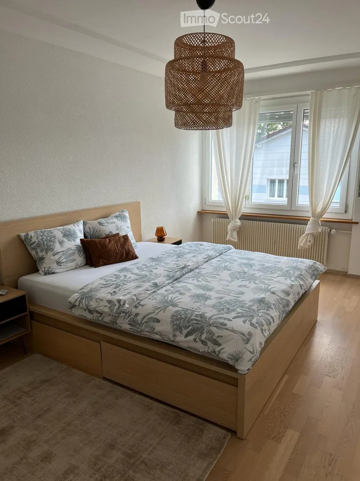 Helles 4,5-Zimmer-Wohnung möbliert – Foto 5 von 5